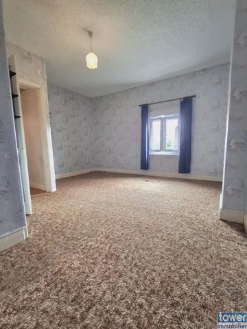 Maison
                                                                                                                                                                                                                                                                                                                        4 pièce(s)                                                                                                                                                                                                          2 chambre(s)                                                                                                                                                                                                          83  m²