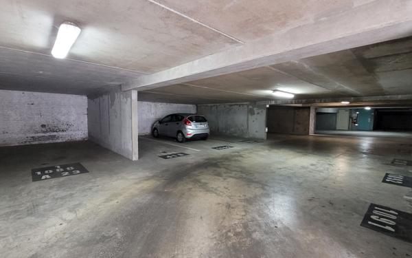 Stationnement à vendre    14 m2 Amiens