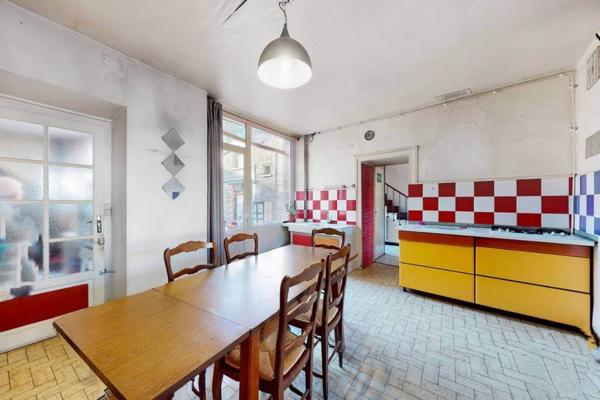 Immeuble
        
        - 659 m² Exclusivité