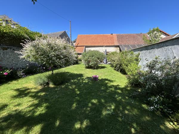 Immeuble
        
        - 659 m² Exclusivité