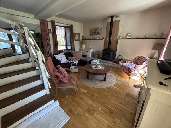 Immeuble
        
        - 659 m² Exclusivité