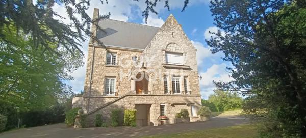 Demeure traditionnelle d'environ 245 m² - PLELAN LE PETIT (22)