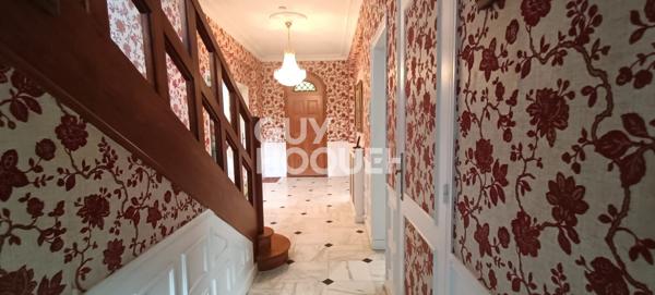 Demeure traditionnelle d'environ 245 m² - PLELAN LE PETIT (22)