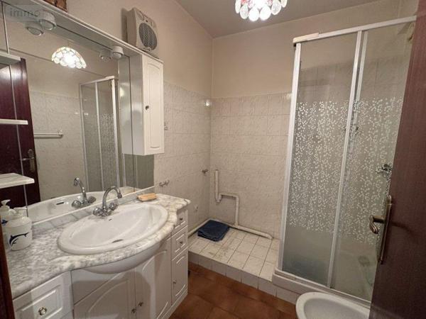 Appartement à vendre à Toulon dans le Var (83200), ref : 14517/552   
SAINT-ROCH