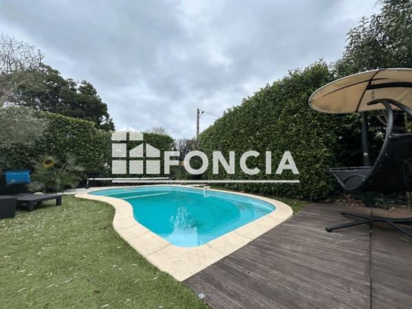 À vendre Maison 8 pièces 150 m² - Castelginest 31780