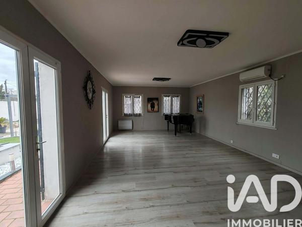 Maison à vendre 5 pièces 160 m² Nîmes