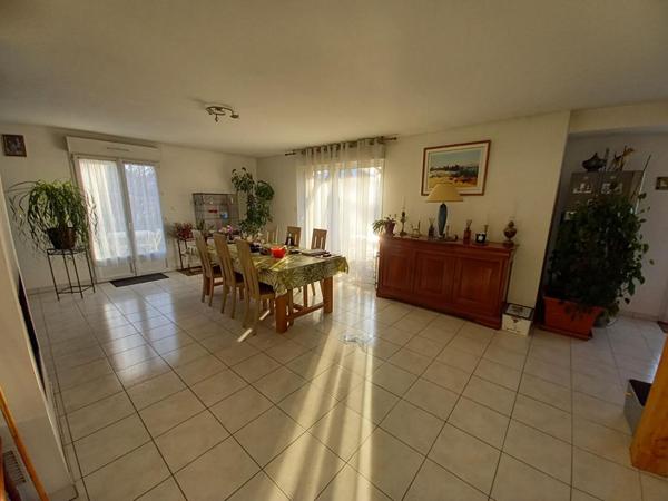 Maison 5 pièces de 109 m2 à Menoux à 160 000 Euros