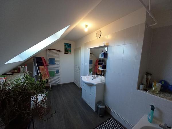 Maison 5 pièces de 109 m2 à Menoux à 160 000 Euros