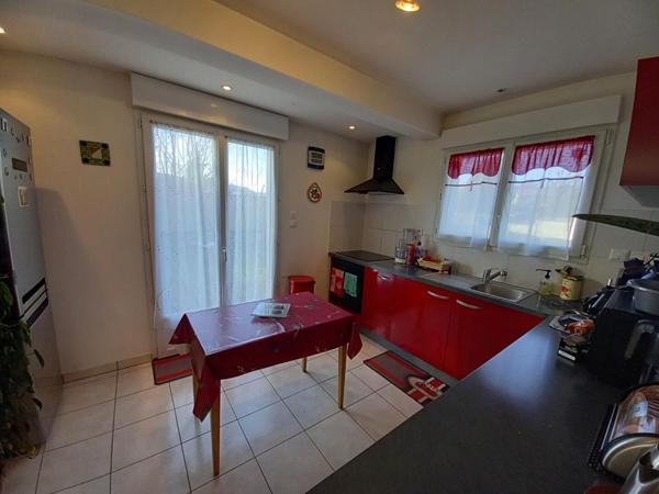 Maison 5 pièces de 109 m2 à Menoux à 160 000 Euros