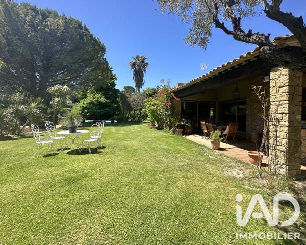 Maison à vendre 6 pièces 230 m² Saint-Cyr-sur-Mer