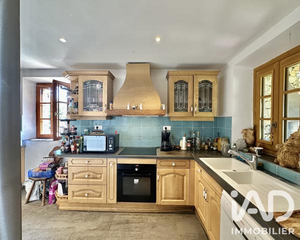 Maison à vendre 6 pièces 230 m² Saint-Cyr-sur-Mer