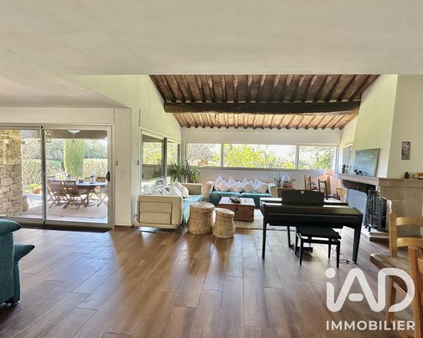 Maison à vendre 6 pièces 230 m² Saint-Cyr-sur-Mer