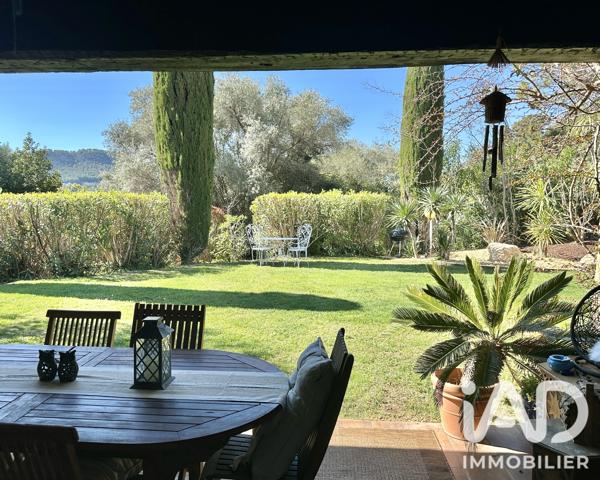 Maison à vendre 6 pièces 230 m² Saint-Cyr-sur-Mer