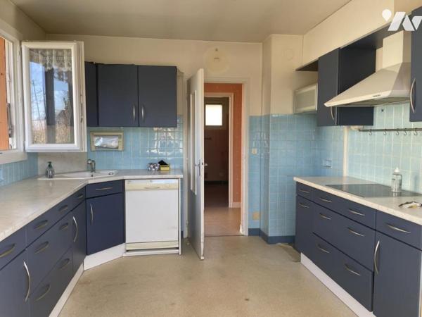 ST MEMMIE (51470) Maison d'environ 90m² sur sous-sol complet 