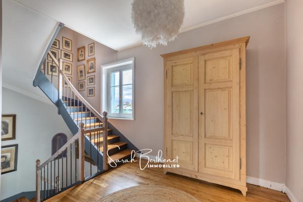 Maison 8 pièces - 320 m² Exclusivité efficity