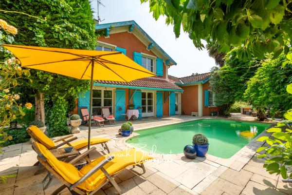 Maison 8 pièces - 320 m² Exclusivité efficity