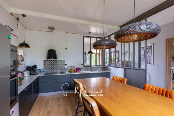 Maison 8 pièces - 320 m² Exclusivité efficity