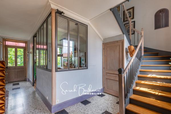 Maison 8 pièces - 320 m² Exclusivité efficity