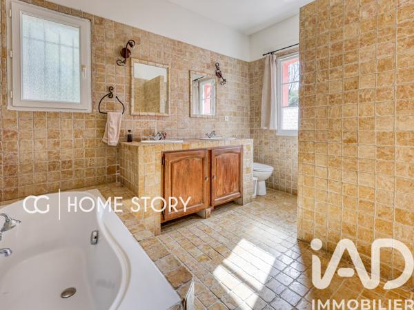 Maison à vendre 6 pièces 171,6 m² Le Beausset