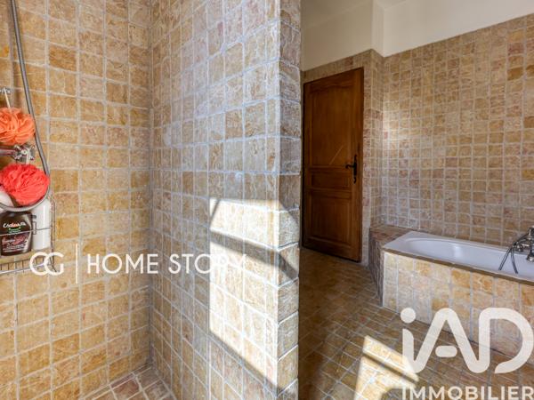 Maison à vendre 6 pièces 171,6 m² Le Beausset