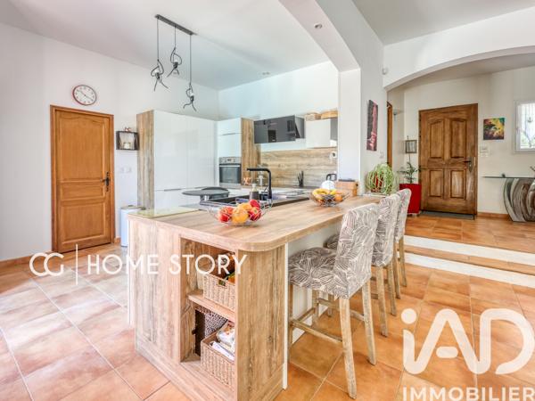 Maison à vendre 6 pièces 171,6 m² Le Beausset