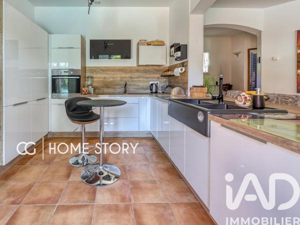 Maison à vendre 6 pièces 171,6 m² Le Beausset