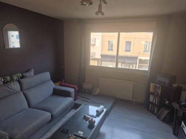 Appartement à vendre 129 600 € Vénissieux 1 pièce 37 m² DPE E