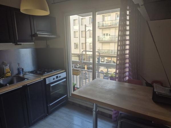 Appartement à vendre 129 600 € Vénissieux 1 pièce 37 m² DPE E
