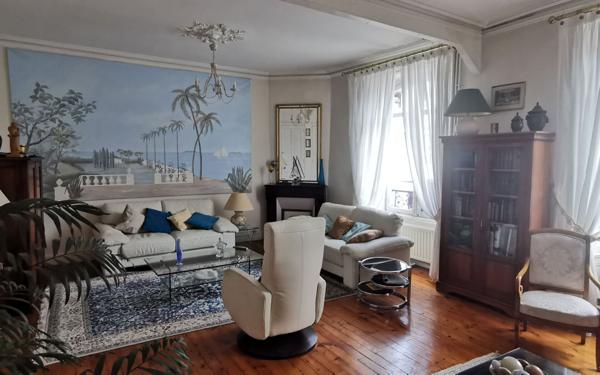 Appartement à vendre    7 pièces • 168,84 m2 Vannes