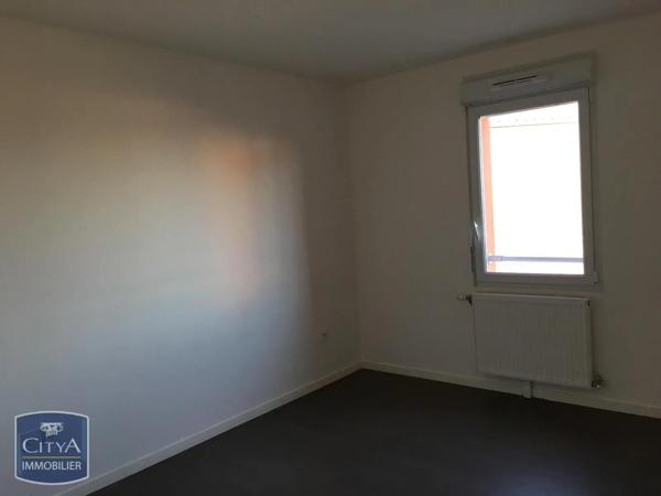 Appartement à louer 2 pièces 51.08m² Louvroil (59720)