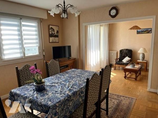 T4 avec cave et garage 