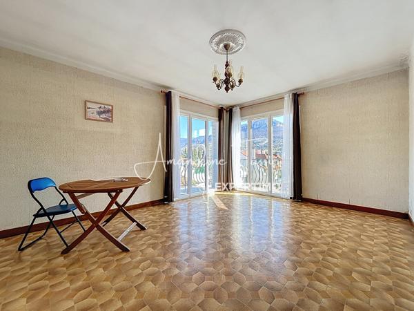 Millau (12100) Appartement de 82m² à rénover avec vue imprenable