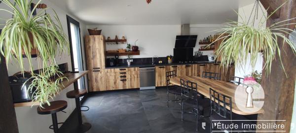 Maison Saint Ouen Des Toits 9 pièce(s) 189 m2 + 6 gîtes (132 m²)