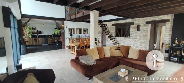 Maison Saint Ouen Des Toits 9 pièce(s) 189 m2 + 6 gîtes (132 m²)