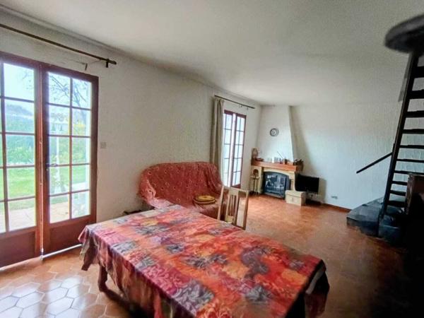 Maison avec grand jardin, parcelle détachable