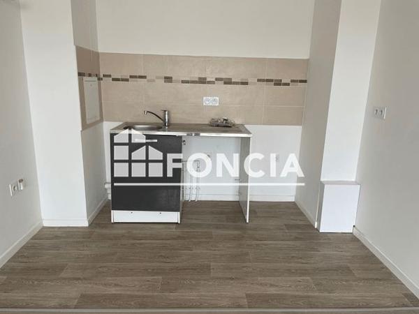 Location Appartement 2 pièces 42.7 m² - 3 RUE DE MONTHUCHET Saulx-les-chartreux 91160