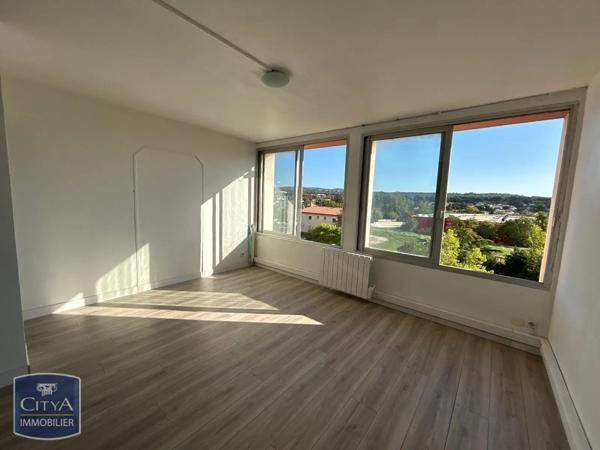 Local commercial à louer 54.73m²