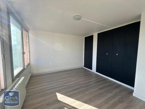 Local commercial à louer 54.73m²