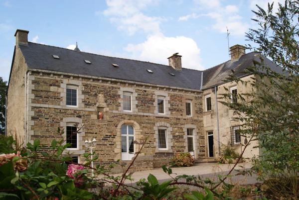 AUX PORTES DE BROCELIANDE