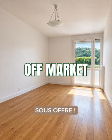 Appartement
         3 pièces
        - 65 m² 62 000 € *