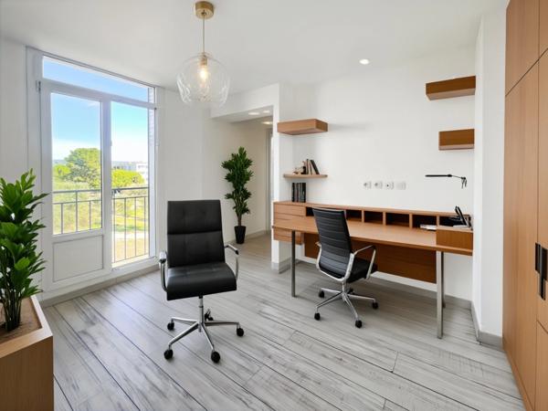 Appartement à vendre 4 pièces LA CIOTAT (13) - 74m2 terrasse vue mer - cave - au calme - à pieds centre ville.