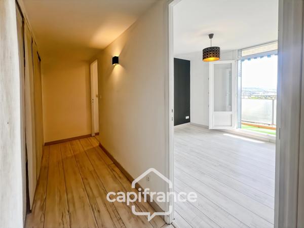 Appartement à vendre 4 pièces LA CIOTAT (13) - 74m2 terrasse vue mer - cave - au calme - à pieds centre ville.