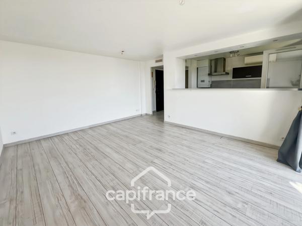 Appartement à vendre 4 pièces LA CIOTAT (13) - 74m2 terrasse vue mer - cave - au calme - à pieds centre ville.