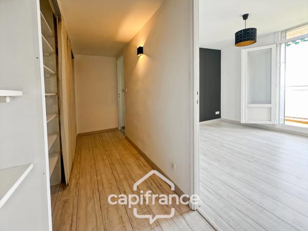 Appartement à vendre 4 pièces LA CIOTAT (13) - 74m2 terrasse vue mer - cave - au calme - à pieds centre ville.