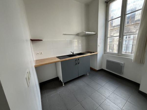 Appartement à vendre |  Bordeaux |  1 pièce | 31 m²