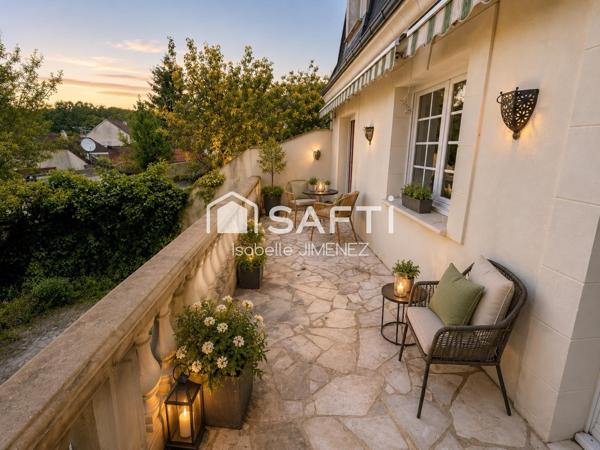 Maison de caractère offrant espace, confort et fonctionnalité recherchés par les familles d'aujourd'hui.