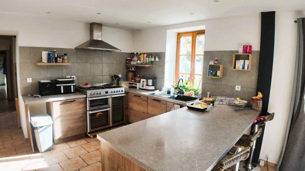 Longère du XVIIIᵉ siècle rénovée – Charme et confort au cœur du village de Cerbois