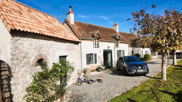 Longère du XVIIIᵉ siècle rénovée – Charme et confort au cœur du village de Cerbois