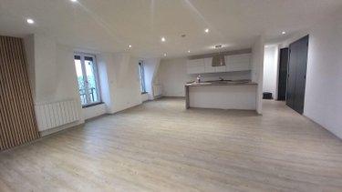 Appartement rénové à vendre à Saint-Flour dans le Cantal (15100), ref : FG/2527
