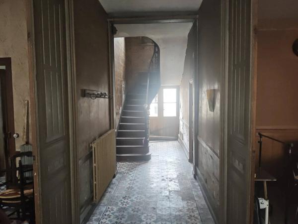 Maison de ville 174 m² à rénover à Richelieu